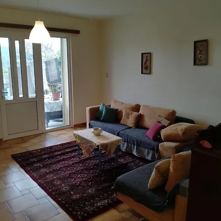 άνετη και δροσερή Appartement Taxiarches (Kymi-Aliveri)