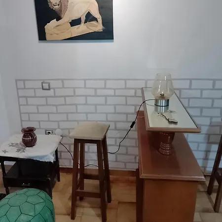 Appartement άνετη και δροσερή Taxiarches (Kymi-Aliveri)